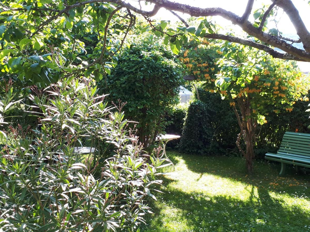 Am Obstgarten *